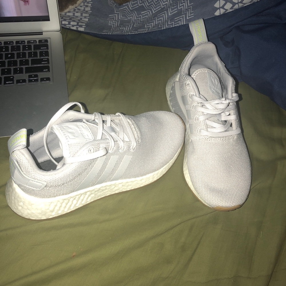 BRAND NEW ADIDAS NMD’s MENS 5 WOMENS 6.5